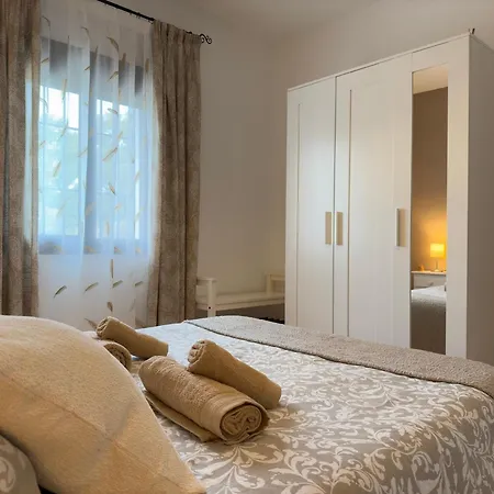 Holiday home Casita La Celestina